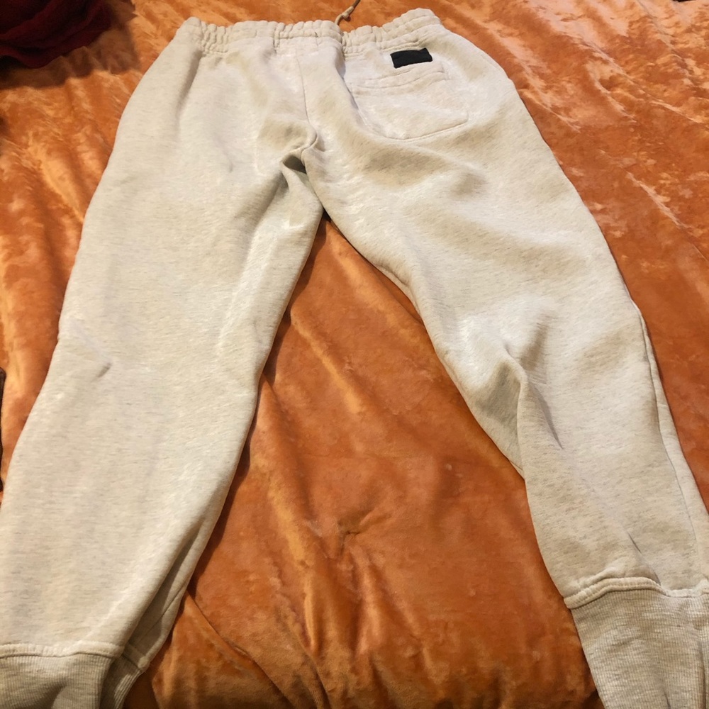 Sweatpants - Picture 2 of 9